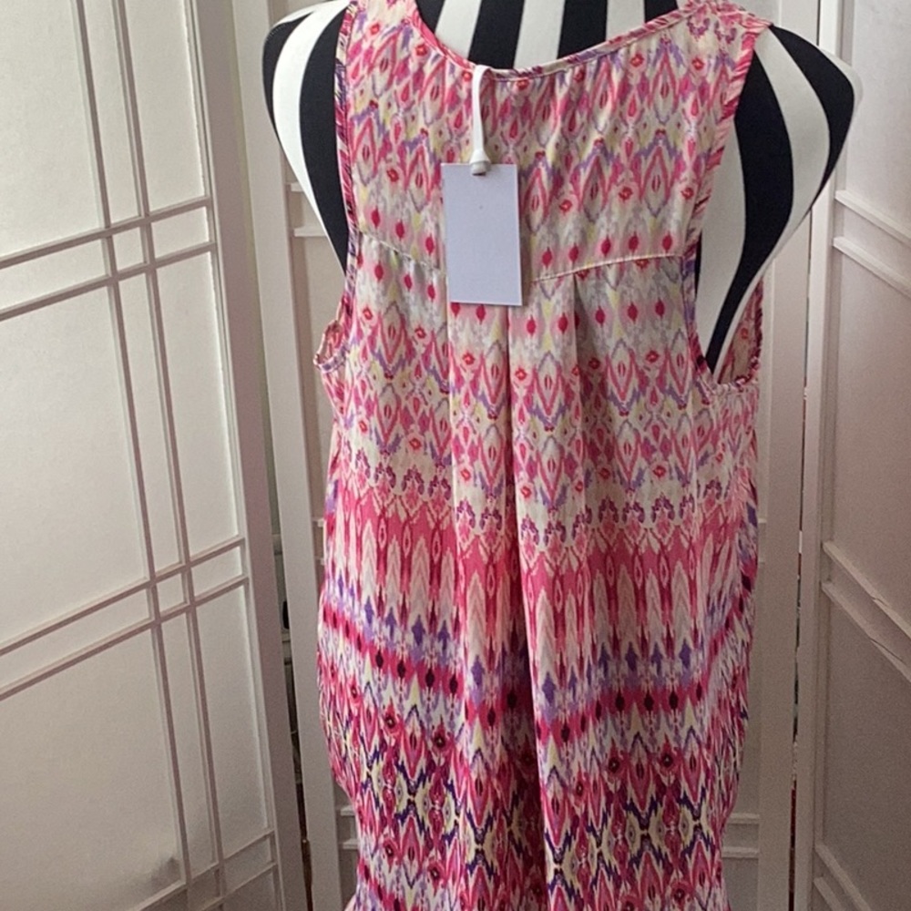 Patterned Sleeveless Blouse - Picture 3 of 5